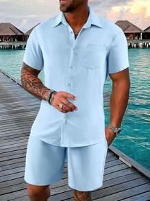 Manfinity RSRT Camisa y pantalones cortos lisos para hombres para vacaciones de verano, conjunto de dos piezas para vacaciones de verano para hombres, atuendo de vacaciones para hombres