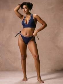 Avantive Women Contrast Trim V-Neck Backless Bikini Set - Multicolor - View 5