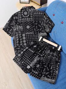 SHEIN 2pcs/Set Teen Boys' Casual Black Full Print Short Sleeve T-Shirt And Shorts Set, Street Style Punk Rock School Daily Wear, Party, Music Festival, Suitable For Spring & Summer