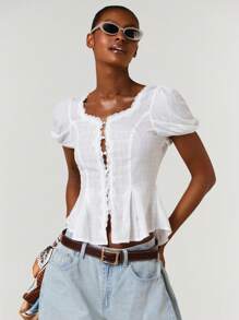 Athîral Blusa de mujer de unicolor con cuello cuadrado y detalles de encaje en las mangas cortas