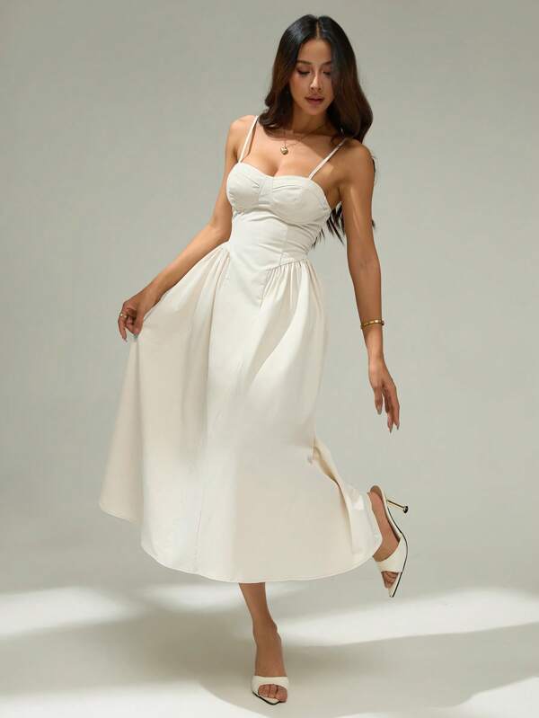 SHEIN PETITE Vestido de verano elegante y estiloso de unicolor con tirantes de espagueti