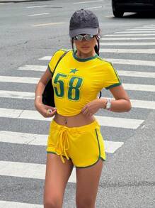 SHEIN EZwear 2 件套女士黄色数字印花短袖 T 恤和短裤运动服