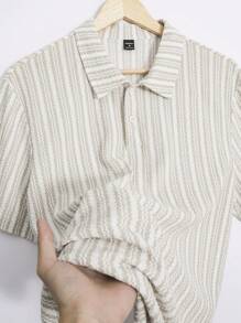 Manfinity Homme Áo thun polo tay ngắn cổ hở nửa sọc thường ngày cho nam, mùa hè - Nhiều màu - Xem 1