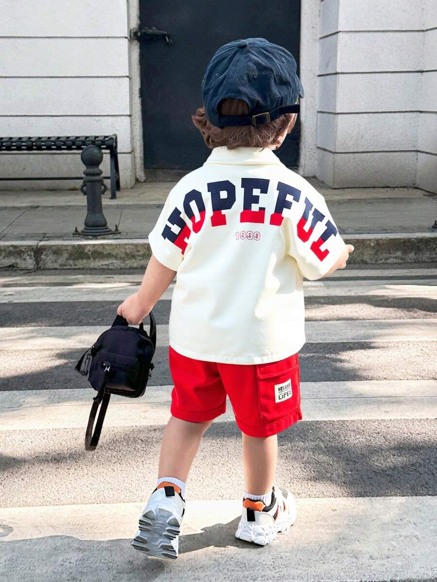 SHEIN 2 件套男童夏季休闲韩版可爱字母印花白色短袖衬衫和松紧腰工装短裤套装 - 彩色 - 查看 1