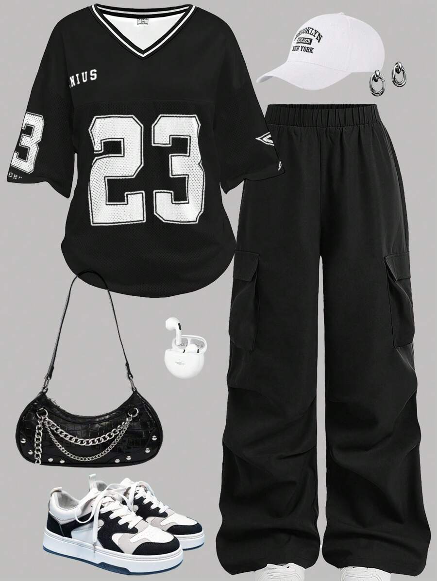 SHEIN Girlism 青少年女孩两件套 - 黑色图案 T 恤和工装裤，带数字和字母印花对比色面板，运动街头休闲装 - 黑色 - 查看 1