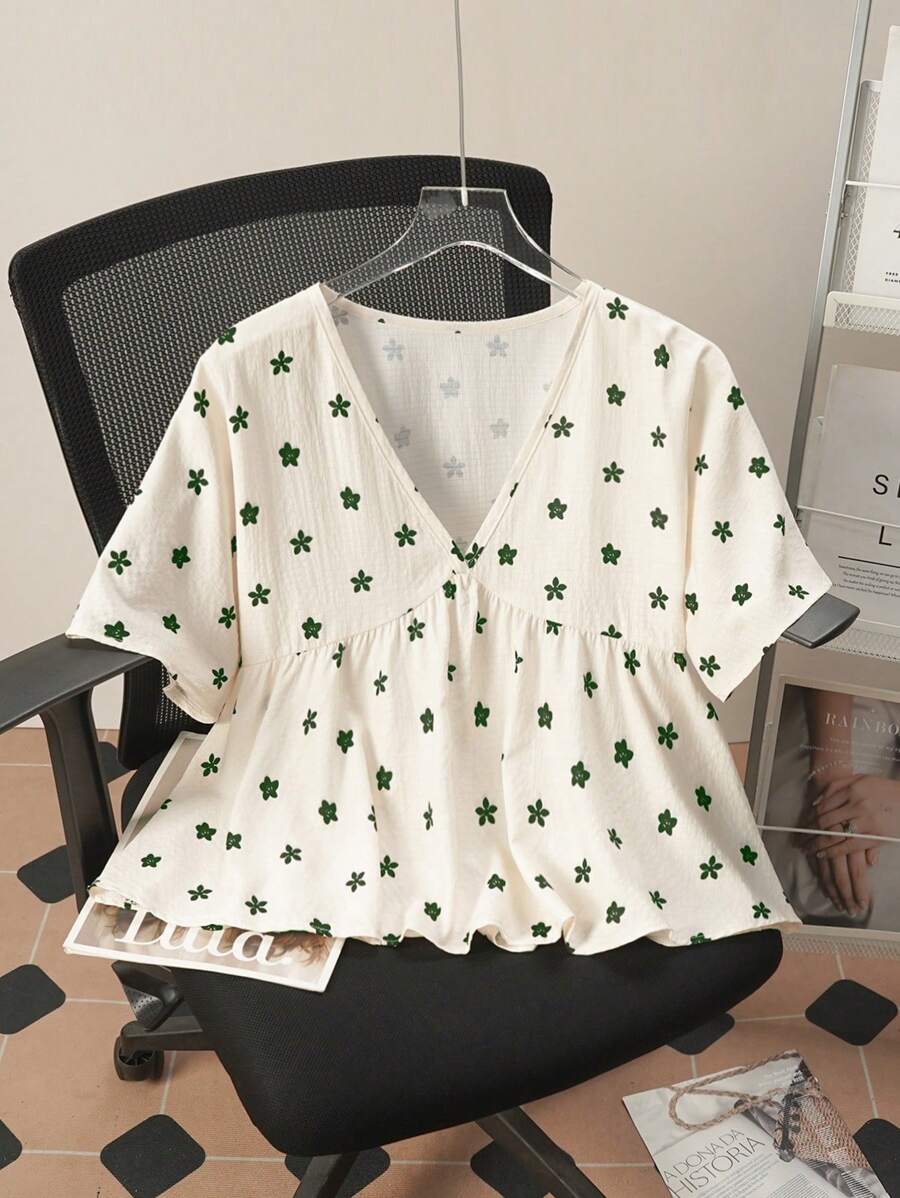 SHEIN ChicEase 女式褶饰 3D 花卉泡泡袖衬衫 - 彩色 - 查看 1