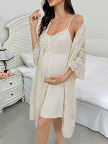 SHEIN Set da 2 pezzi di vestaglia da donna con maniche a campana pesantemente ricamate e camicia da notte con vita stringata e cerniera a metà, pigiami premaman
