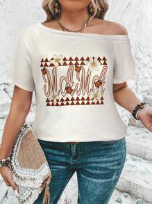 SHEIN LUNE Áo thun nữ cỡ lớn in chữ và hoa, cổ lệch, tay ngắn, thích hợp mặc mùa hè, áo thun in hình cho nữ. - Màu be - Xem 3