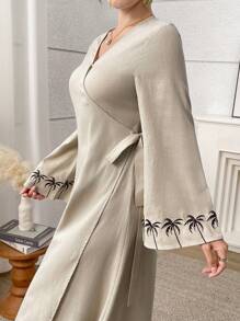 Yasmyna Vestido caftán elegante de mujer con bordado de palma y cintura envolvente