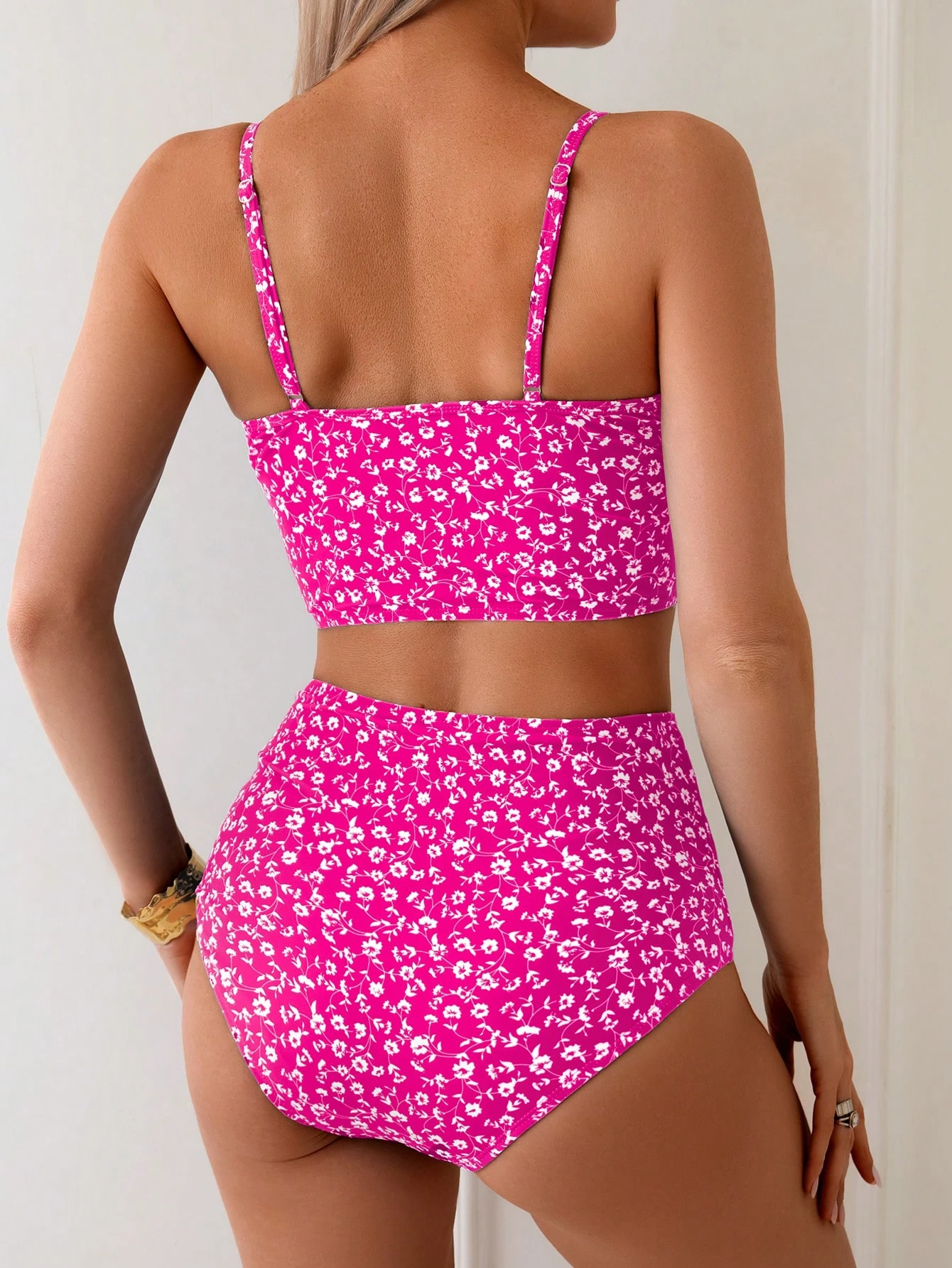 Swim Basics 2 Peças Conjunto de Maiô Bikini com Top Cropped Alça Fina Floral Miúda e Calcinha de Cintura Alta para Mulher, Roupa de Lazer e Resort - Multicolorido - Visão 2