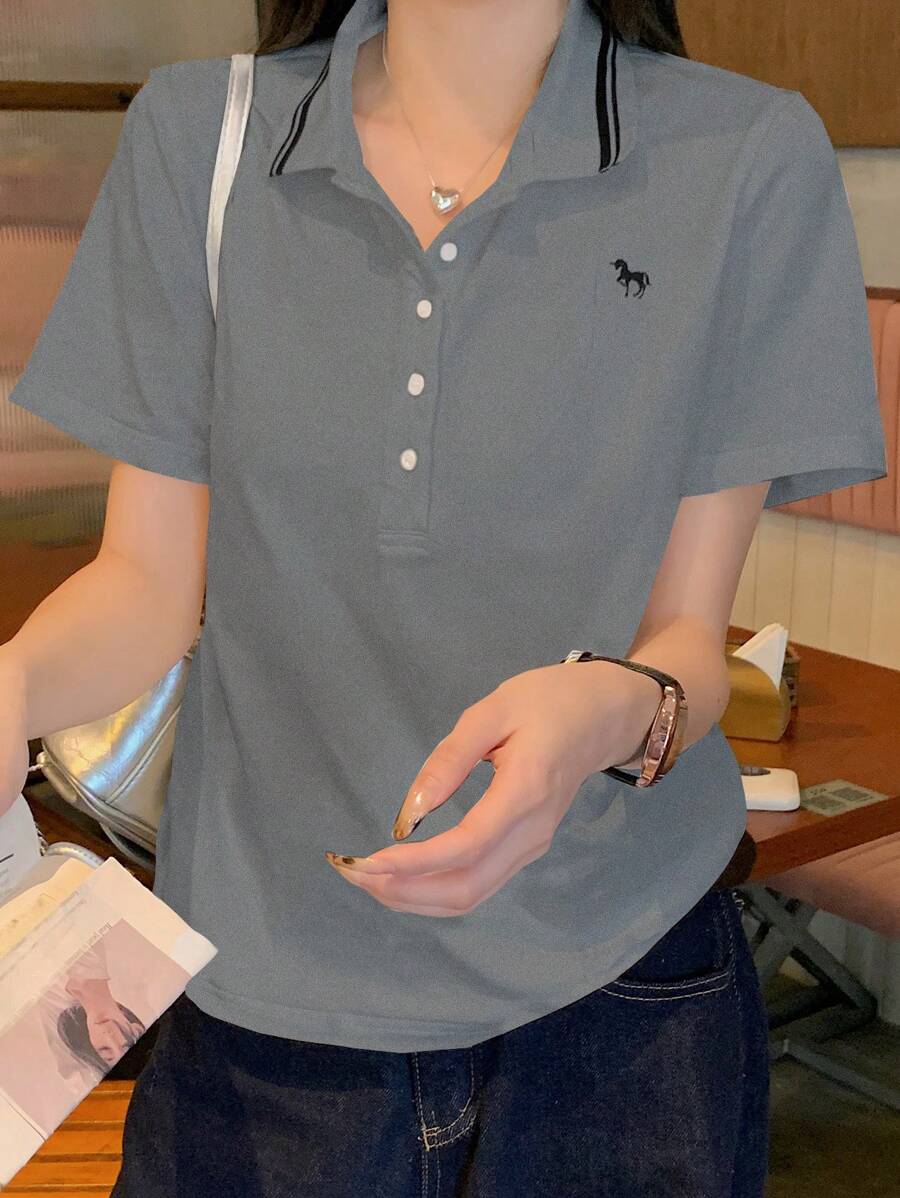 DAZY Camiseta casual de mujer de manga corta con cuello de rayas simple