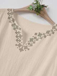 Rusticease 女士度假休闲几何印花缺口领衬衫 - 卡其色 - 查看 3