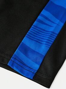 SHEIN 2 件套青少年男童休闲短袖上衣和短裤套装，运动装，街头服饰，朋克摇滚，校园风格，适合春夏季节，日常穿着，派对，音乐节 - 彩色 - 查看 11