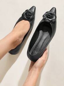 CUCCOO CHICEST Black Floral Fashionable Pointed Toe Kitten Heel Pumps For Women