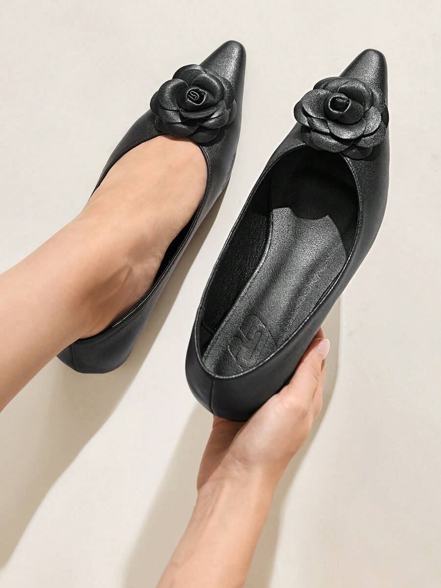 CUCCOO CHICEST Black Floral Fashionable Pointed Toe Kitten Heel Pumps For Women