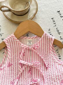 SHEIN LMoss Kids 女婴可爱夏季粉色和白色条纹蝴蝶结无袖上衣和松紧腰短裤套装 - 粉色 - 查看 3