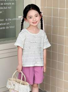SHEIN 年轻女孩日常休闲纹理白色T恤和粉色短裤套装 - 彩色 - 查看 3
