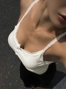 DAZY Camisola entallada con empalmado de encaje para mujer en verano