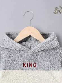 SHEIN Áo nỉ cổ tròn phối màu thêu chữ cho bé trai - Xám - Xem 5