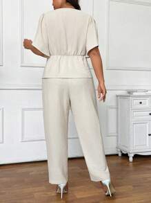 SHEIN Frenchy Set aus Blazer und Hose in Große Größen mit eleganter strukturierter Kurzarm-Jacke