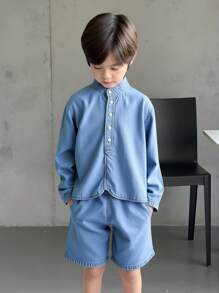 DENIMLY 男童休闲简约波西米亚风学院风莱赛尔 Cool Max 牛仔衬衫和短裤两件套，腰带抽绳，前部纽扣开合，柔软轻盈。