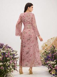 Al Najma 女式花卉印花 V 领束带优雅长袖阿拉伯风超长连衣裙 - 粉色 - 查看 2