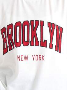 SHEIN 1-Pack Teen Boy Casual Sports College Artistic Style Retro White Wide Shoulder Top With English Letters Suitable For Back To School Boys Suitable For Daily Use Suitable For Daily Use Suitable For School Suitable For Travel Suitable For Sports Suitable For Spring And Summer Seasons, Father's Day/Dad And Me