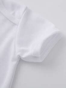 SHEIN 父亲节幼儿男童休闲时尚创意心形拳头字母印花圆领短袖连体衣，爸爸和我搭配的服装（2 件单独出售） - 白色 - 查看 5