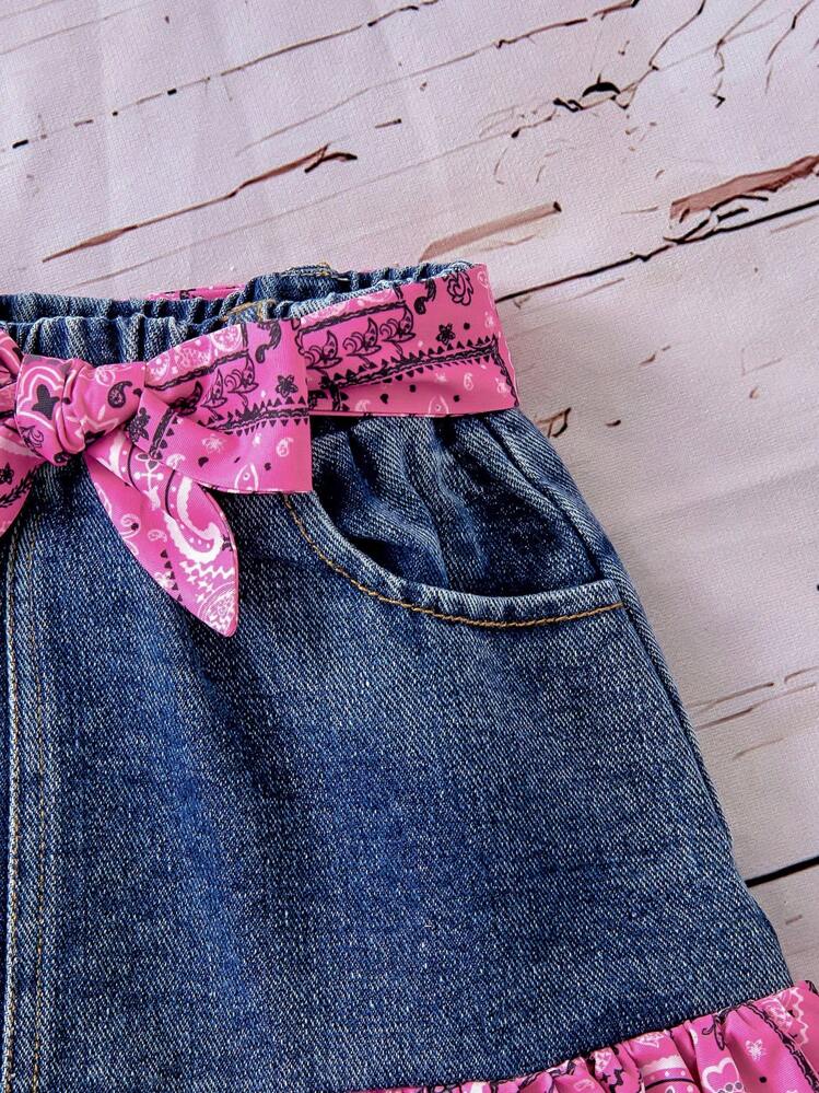 SHEIN Conjunto de Camiseta estampada con textura floral vintage + Parche de mezclilla con estampado retro 2025 Primavera/Verano, con cinturón, para actividades al aire libre y reuniones sociales, para niñas jóvenes - Rosa Fucsia - Añade 3