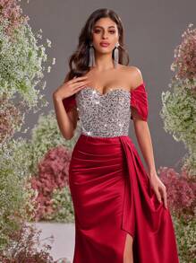Glamrae Váy dài đuôi cá xẻ tà bằng vải satin đính hạt đàn hồi màu bạc sang trọng, thanh lịch, sang trọng trễ vai, viền xếp nếp, thích hợp cho đám cưới, tiệc tùng, câu lạc bộ, ngày lễ, váy dạ hội (được trang trí nhiều chi tiết) - Đỏ - Xem 4