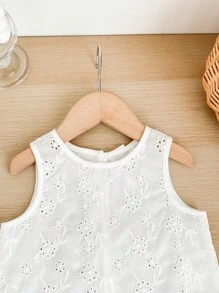 SHEIN LMoss Kids 女宝宝可爱夏季休闲百搭白色花卉刺绣背心 - 白色 - 查看 4