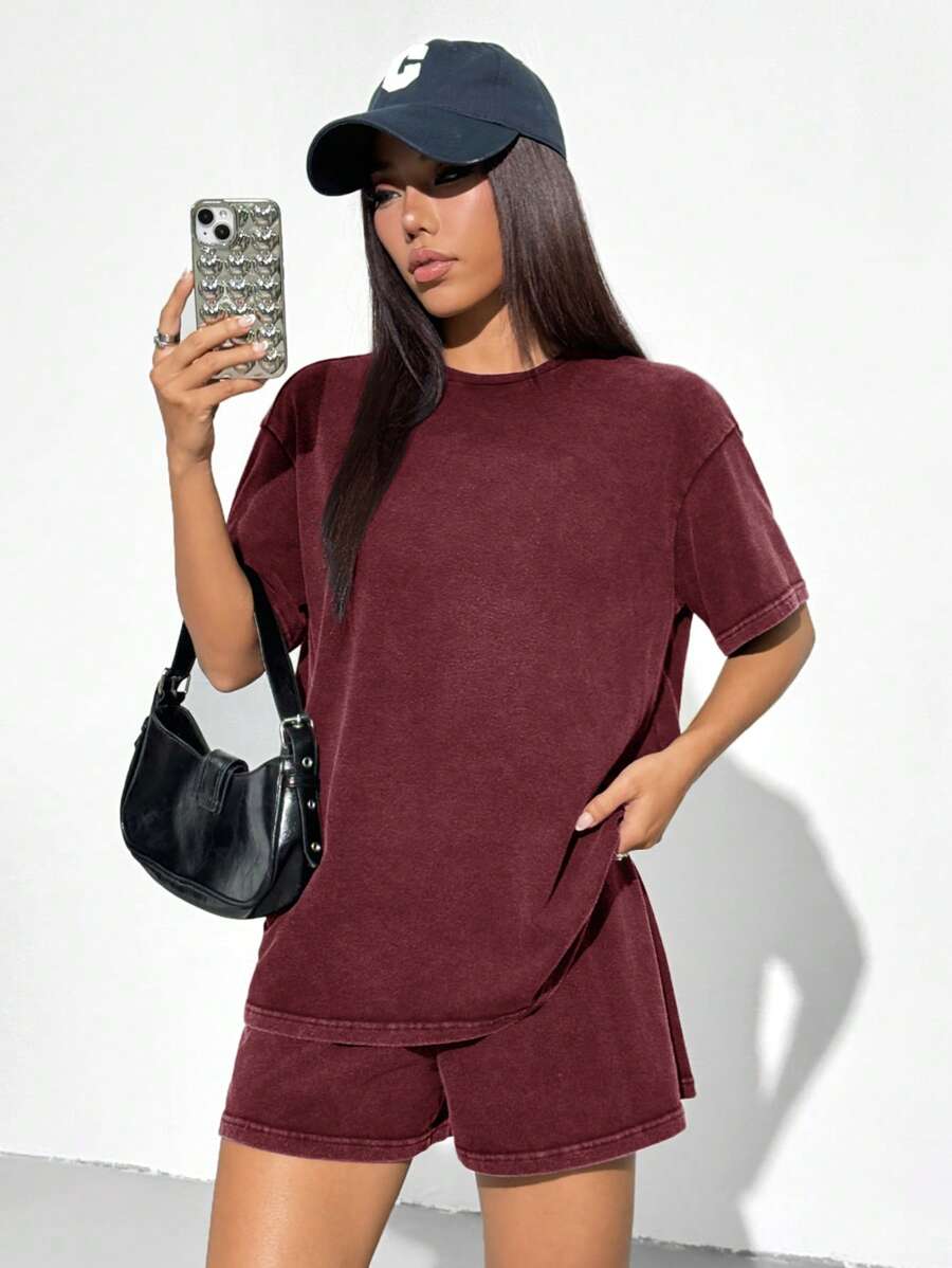 SHEIN EZwear 女士复古风针织休闲T恤短裤套装(2件套),春夏款 - 酒紅色 - 查看 1