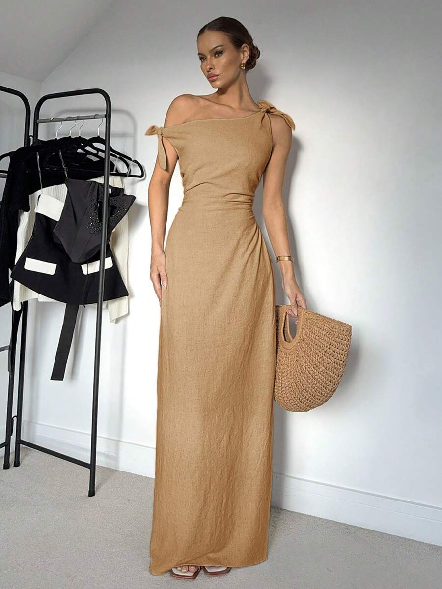 Siren Gaze 女士纯色不对称领口褶皱优雅连衣裙 - 卡其色 - 查看 1