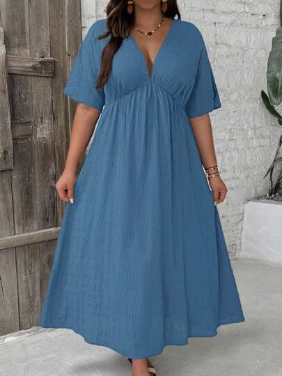 SHEIN VCAY Plus Size Solid Color V-Neck Batwing Sleeve Simple Pleated Casual Dress