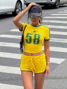 SHEIN EZwear 2 件套女士黄色数字印花短袖 T 恤和短裤运动服