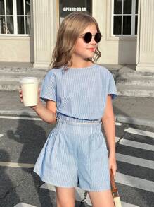 SHEIN Bộ 2 món áo thun tay Dolman cổ tròn kẻ sọc thường ngày cho bé gái tuổi teen và quần short rộng rãi - Màu xanh lam - Xem 1