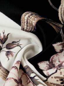 Modelyn Plus Size Elegant Floral Print Contrast Color Elastic Waist A-Line Skirt - Black and White - View 4