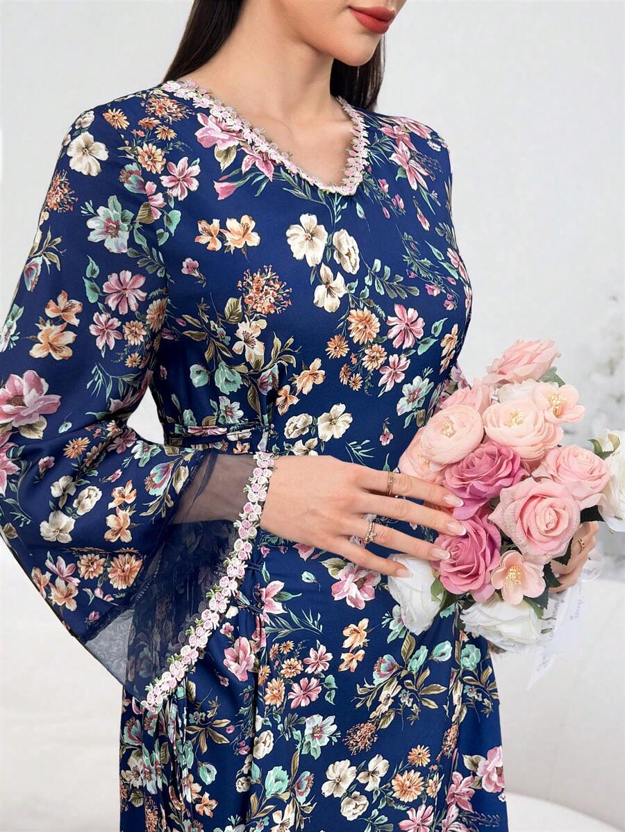 Al Najma 女士优雅花卉印花喇叭袖土耳其和阿拉伯风格长裙，朴素的卡夫坦 - 藏蓝色 - 查看 1