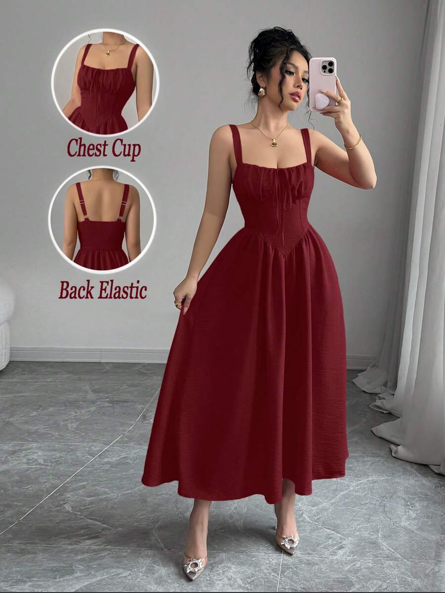 Rafferiza 女款红色纯色情人节度假休闲连衣裙荷叶边前系带蝴蝶结可爱优雅吊带后背不对称腰部修身A字下摆2025夏季新款长裙 - 酒紅色 - 查看 1