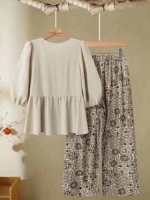 SHEIN PETITE 2pcs/Set Plus Size Women Solid Color Casual Tie-Front Blouse + Printed Wide Leg Pants - Multicolor - View 2