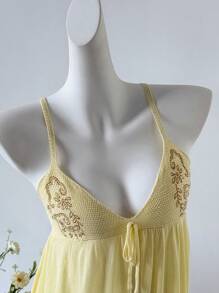 Sweetra Sexy V-Neck Drawstring Embroidered Floral Sweet Casual Camisole Top, Spring/Summer - Yellow - View 5