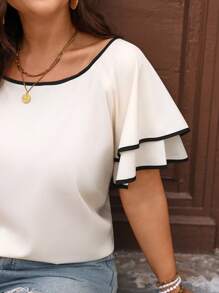 SHEIN CURVE+ Plus Size Contrast Trim Short Sleeve Round Neck Fashionable Shirt, Suitable For Summer - Apricot - View 6