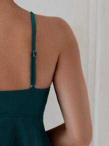 SHEIN Swim Chicsea 2 bộ bikini tankini đính hạt kim loại màu be thanh lịch cho kỳ nghỉ mùa hè dành cho nữ + áo choàng - Màu xanh ngọc - Xem 5