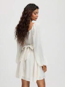 SHEIN MOD Abito corto estivo da donna in chiffon color albicocca con fiocco e maniche a lanterna