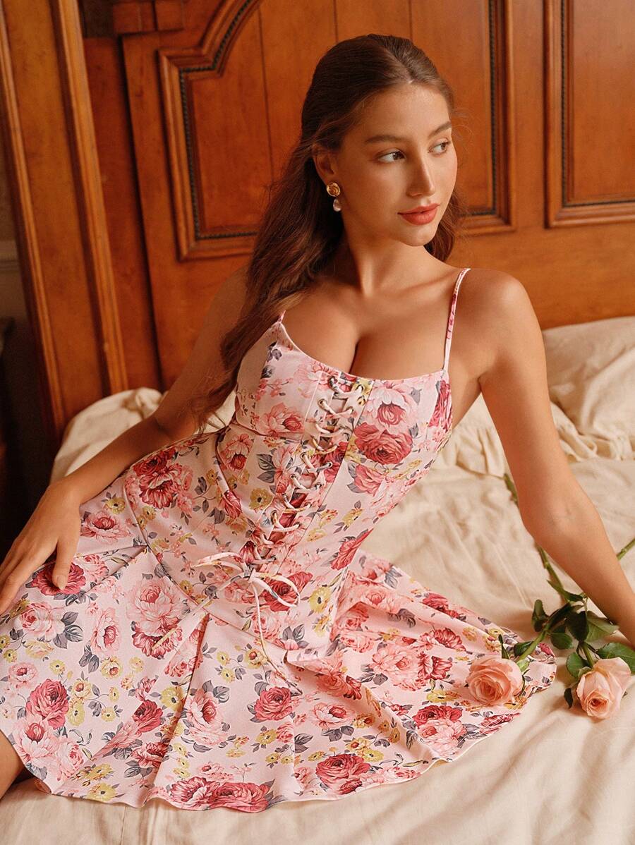 SHEIN Unity 不对称花朵系带无袖连衣裙,夏季时尚 - 粉色 - 查看 1