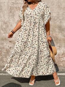 SHEIN CURVE+ Robe maxi ample avec manches à volants, col en V, patchwork pour femmes de grande taille, motif fleuri élégant