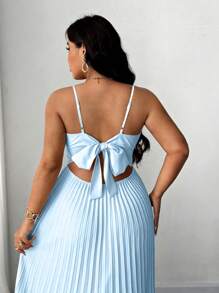 SHEIN Clasi 大码优雅细肩带荷叶边露肩蝴蝶结装饰连衣裙