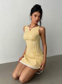 Aloruh 女士春夏格子船领无袖格子与撞色蕾丝修身迷你连衣裙 - 黃色 - 查看 7