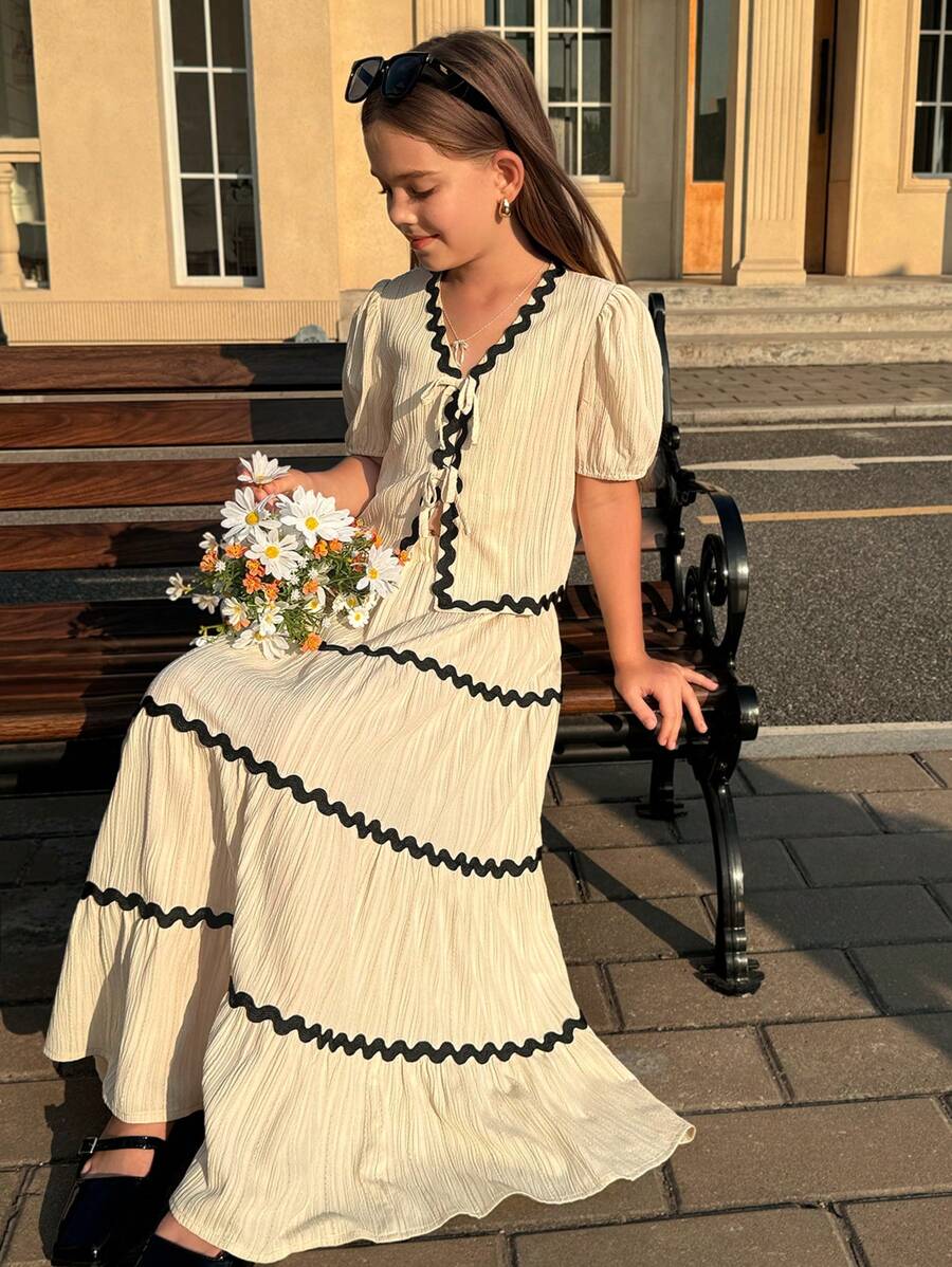 SHEIN 少女 2 件套优雅法式灯笼袖荷叶边蝴蝶结连衣裙和泡泡袖半身裙 - 杏色 - 查看 1