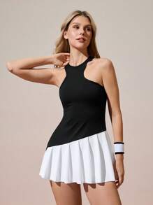 CourtClass Damen Kontrast-Farbiges plissiertes ärmelloses hochwertiges Sport-Kleid mit Hohldetails